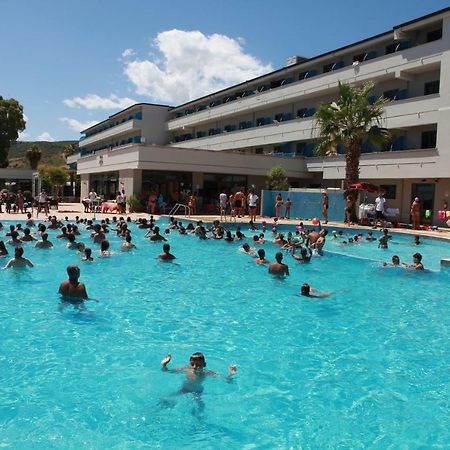 Club Esse Costa Dello Jonio Hotel Mandatoriccio Marina Exterior photo