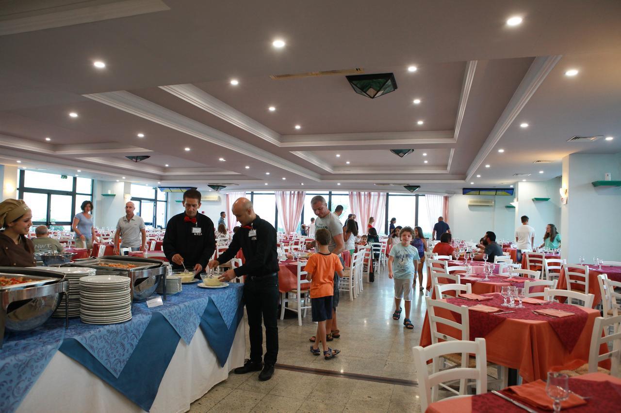 Club Esse Costa Dello Jonio Hotel Mandatoriccio Marina Exterior photo