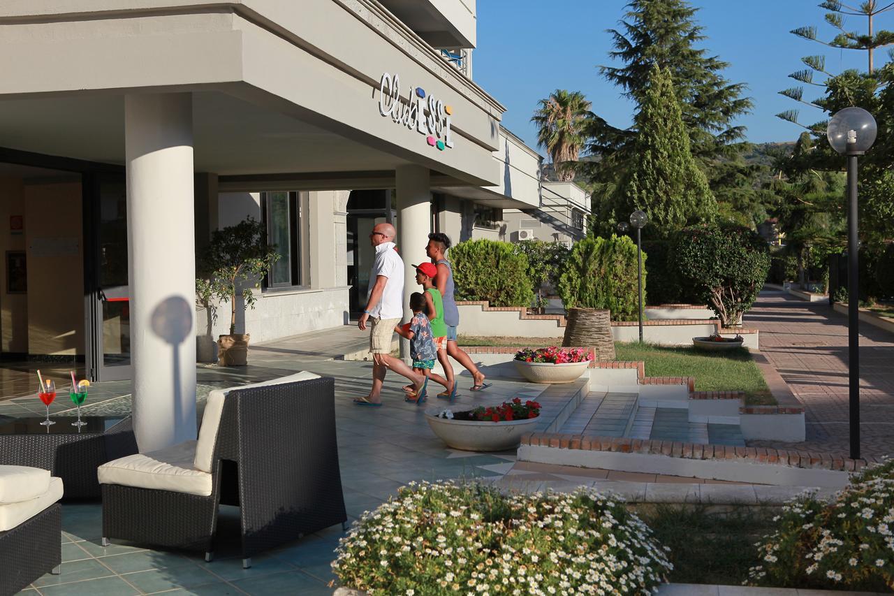 Club Esse Costa Dello Jonio Hotel Mandatoriccio Marina Exterior photo