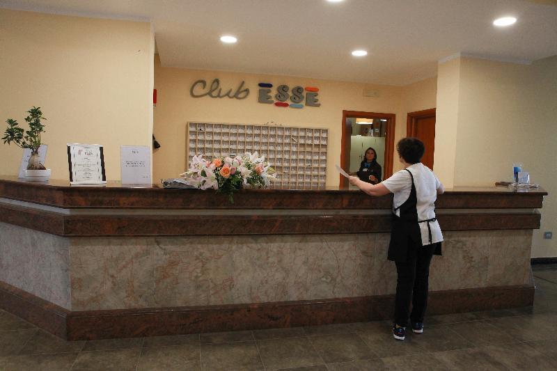 Club Esse Costa Dello Jonio Hotel Mandatoriccio Marina Exterior photo